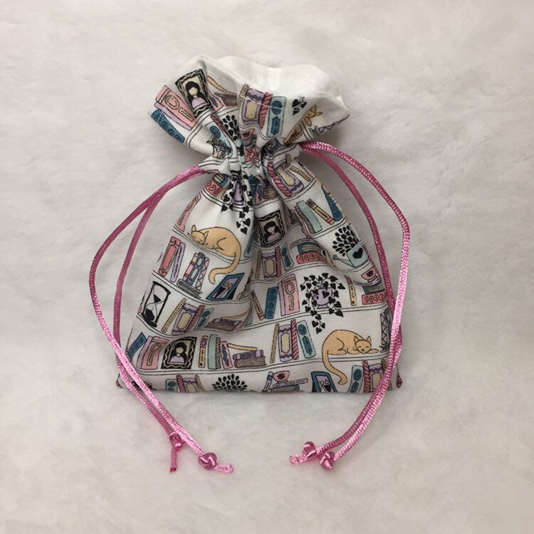 Library Cats White - Drawstring Pouch