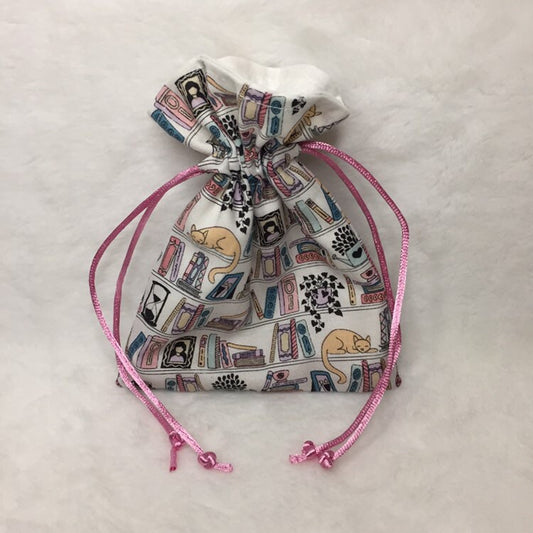 Library Cats White - Drawstring Pouch