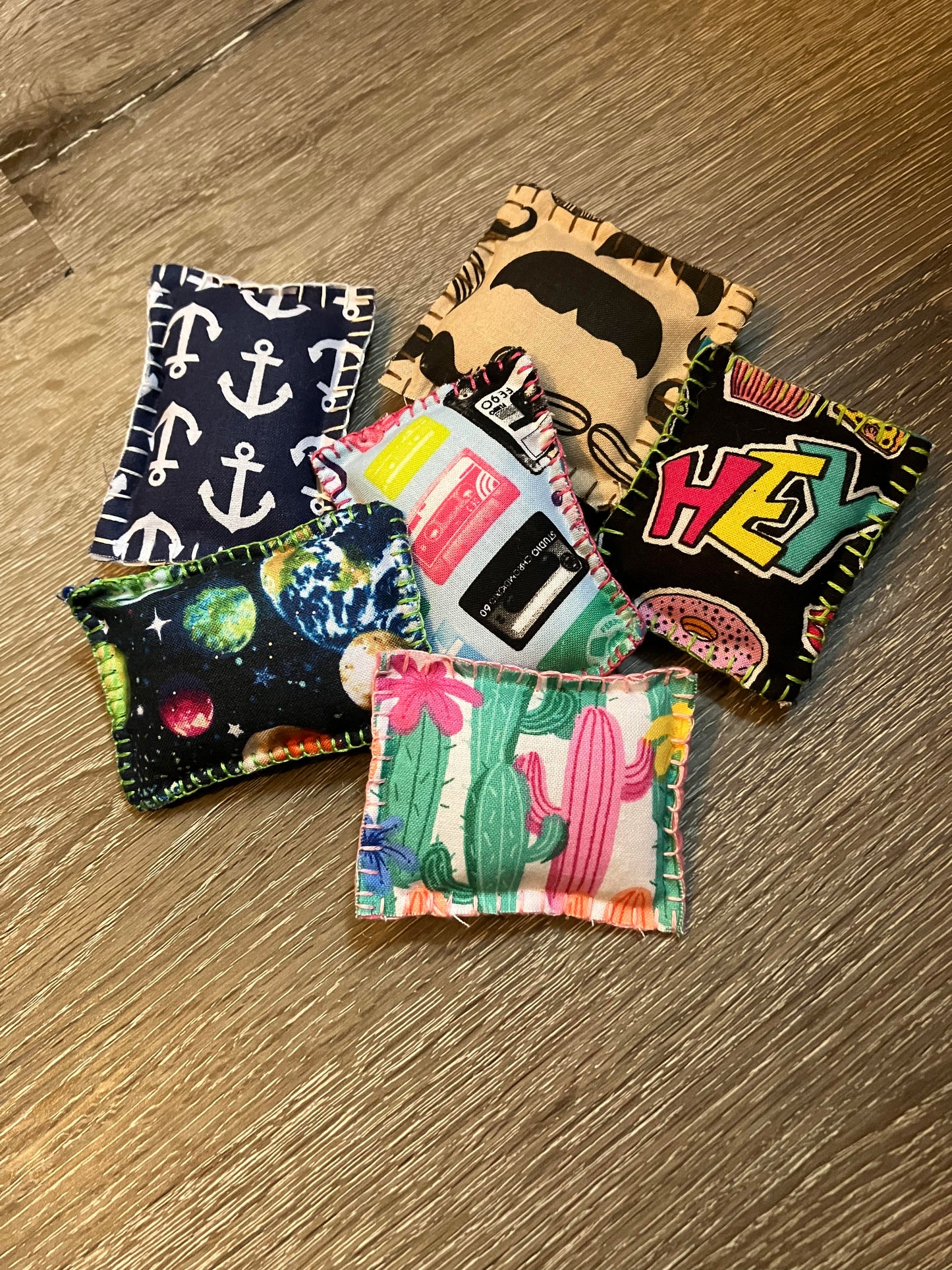 Cat Toy Sacs - Random set of 4