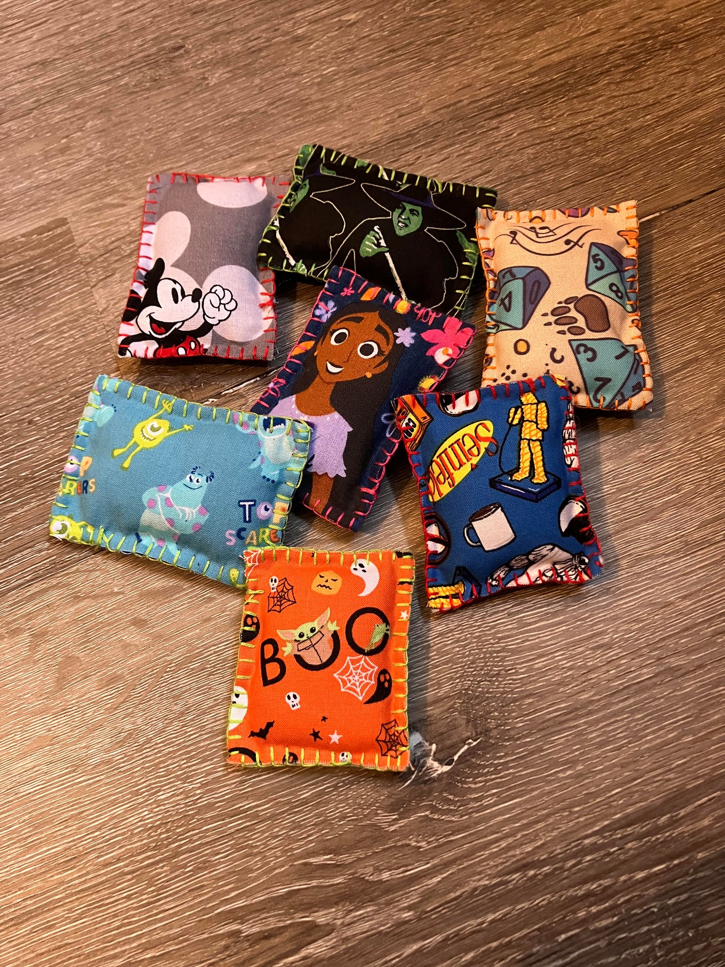Cat Toy Sacs - Fandom Set of 4