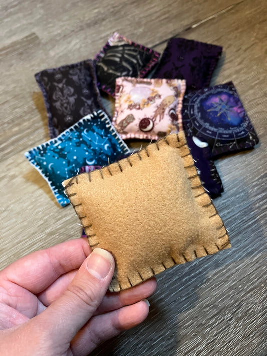 Cat Toy Sacs - Spooky set of 4